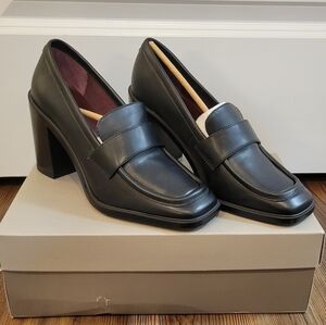 Franco Sarto Black Loafer Heels Size 7